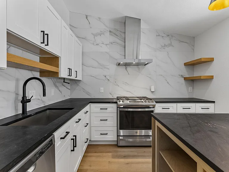 6312 Clubway Ln — Photo 1