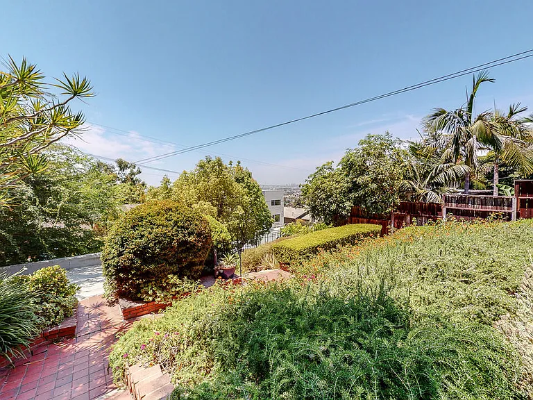 3627 Crestmont Ave — Photo 3