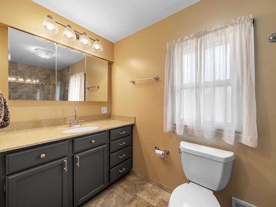 28079 Goddard Rd, photo 26