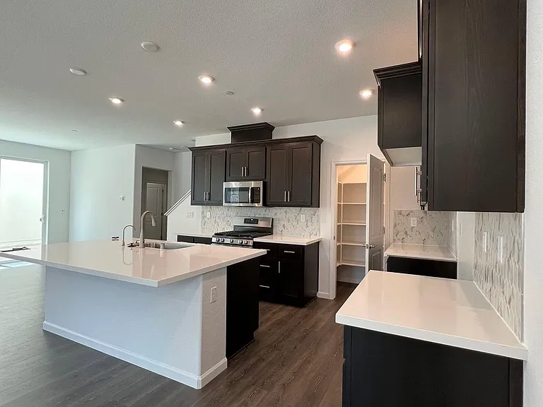 1478 Sanctuary St — Photo 4