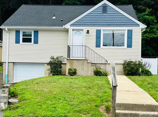 136 Hillside Ave, Shelton, CT 06484