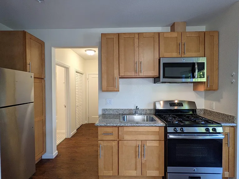 2079-87 Delaware Street — Photo 21