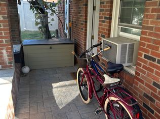 115 Lindell Blvd #1, Long Beach, NY 11561