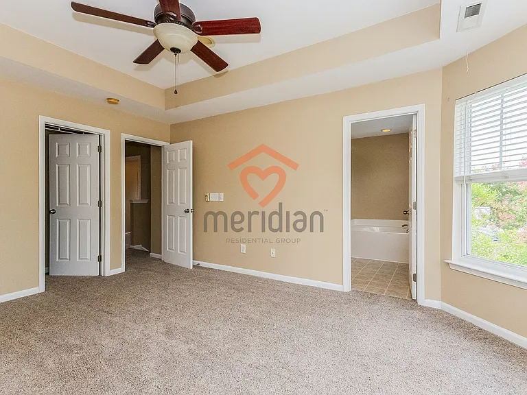131 Red Leaf Blvd — Photo 11