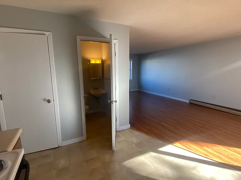 142 Husson Ave — Photo 6