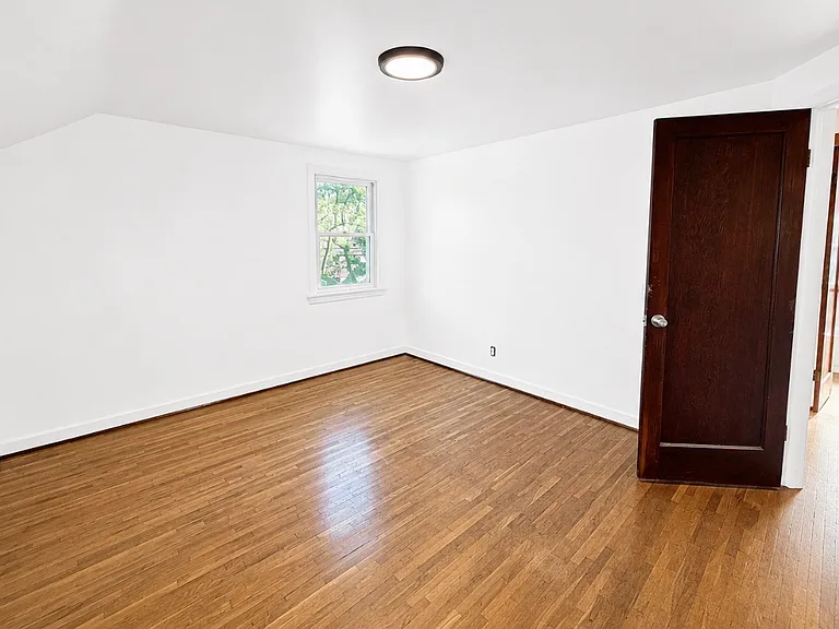 135 Kimberly Ave #1 — Photo 10
