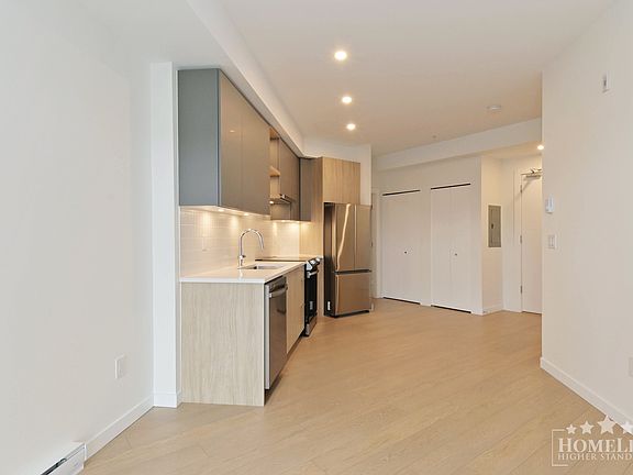 3rd image of 20695 Eastleigh Cres #314