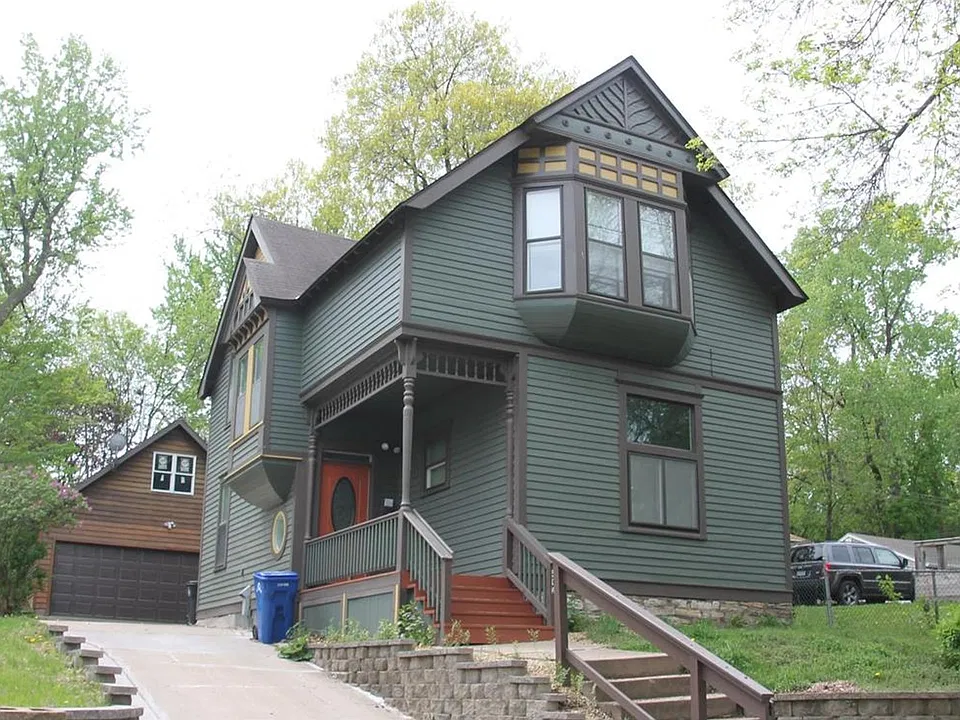 504 Belvidere St E #1