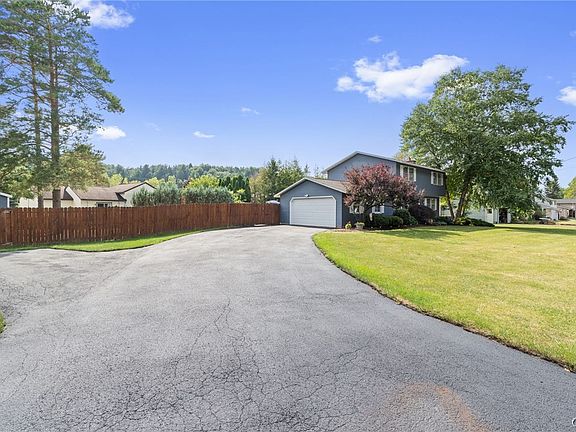 2nd image of 206 Merriwether Dr