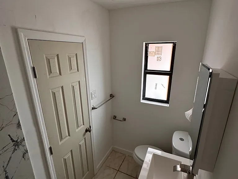 49 NW 30th Ave #2 — Photo 9