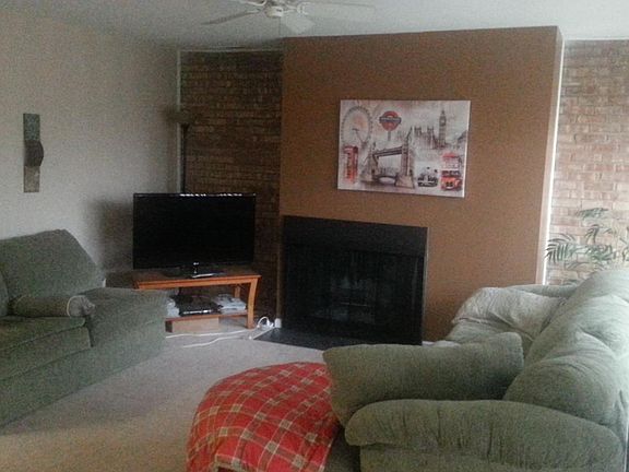 3rd image of 5805 Oakwood Dr APT C