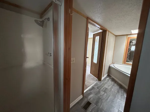 3318 Reno Dr, Eau Claire, WI 54703