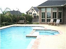 1st image of 27915 Warren Park Dr