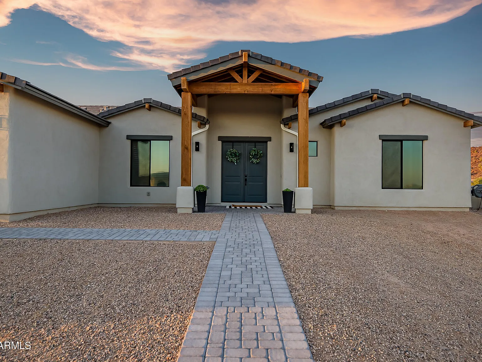 4 bed, 3.5 bath, 3061 sqft, $6,500 — Photo 2