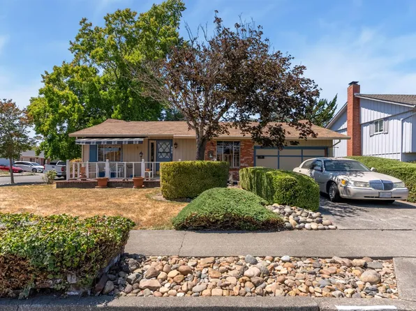 139 Sandalwood Court, Santa Rosa, CA 95401