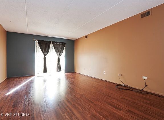 2nd image of 502 Redondo Dr APT 311