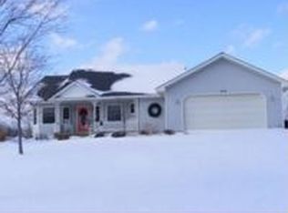 8315 Linden Rd, Fenton, MI 48430