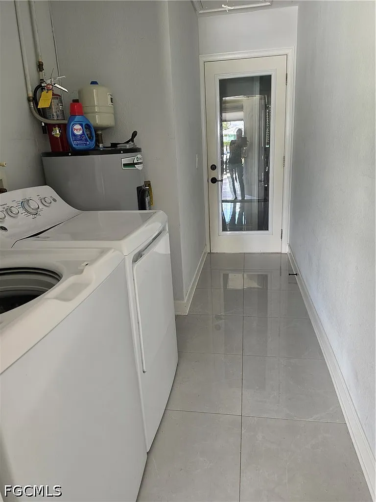3 bed, 2.0 bath, 1248 sqft, $1,800 — Photo 2