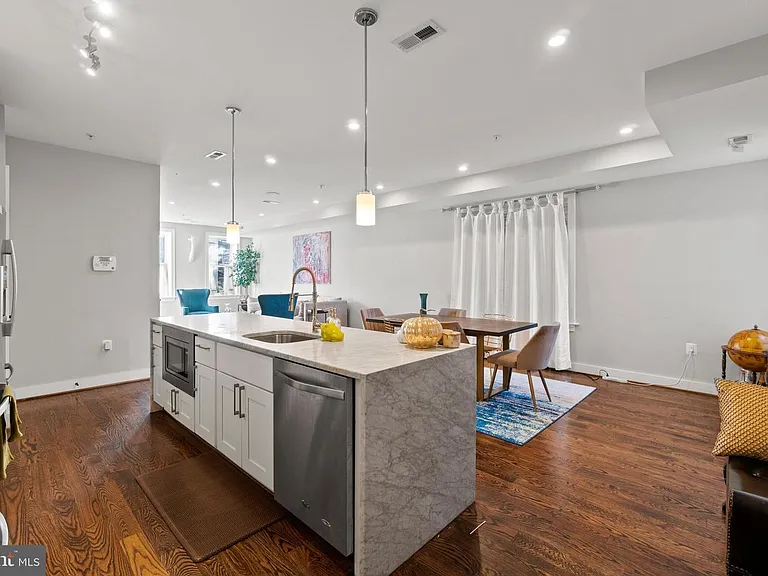 417 Randolph St NW #2 — Photo 12