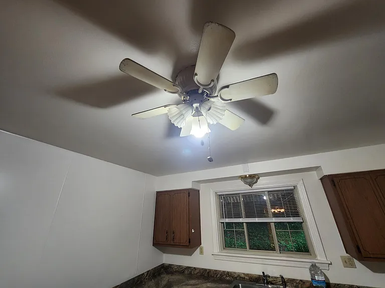 114 W Main St — Photo 2