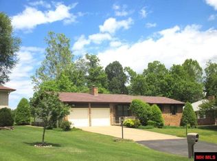 1733 Fairway Dr, Mountain Home, AR 72653
