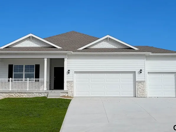 18470 Portal St, Omaha, NE 68136