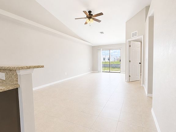 5th image of 525 SE 4th Terrace Cpe