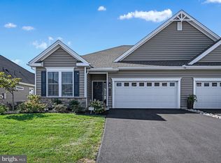 104 Honor Dr, East Petersburg, PA 17520