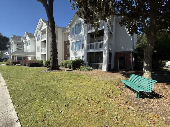 1231 Ladys Island Dr Unit 1-211, Pt Royal, SC 29935