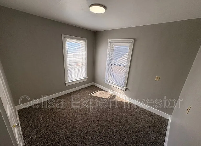 1441 Wall St — Photo 7