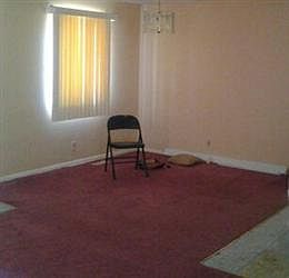 5th image of 4544 Evanston Ave