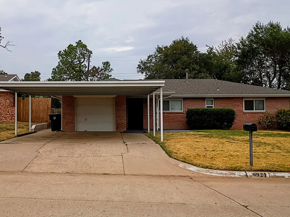 9921 Harmony Dr