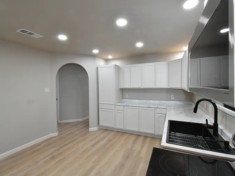 311 Stell Ave — Photo 5