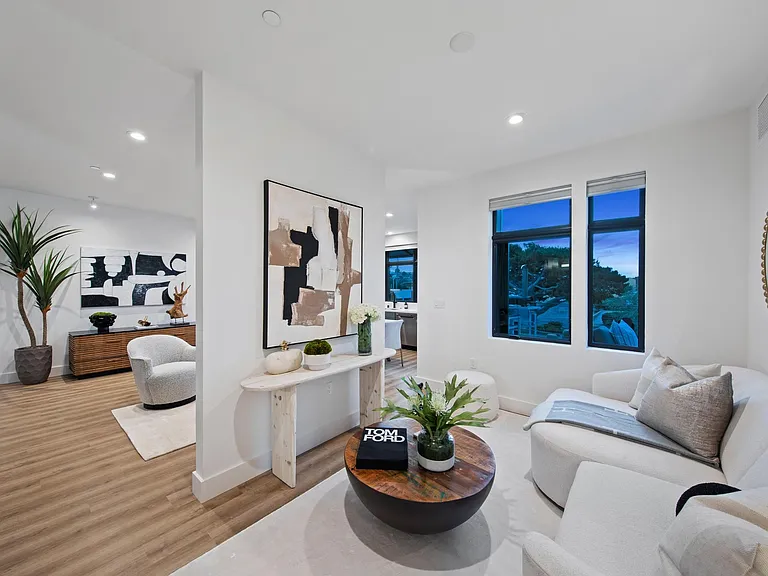 Sandbox Solana Beach — Photo 17