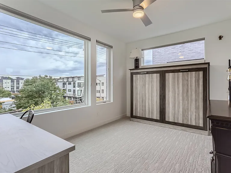 1608 Irving St #4 — Photo 17