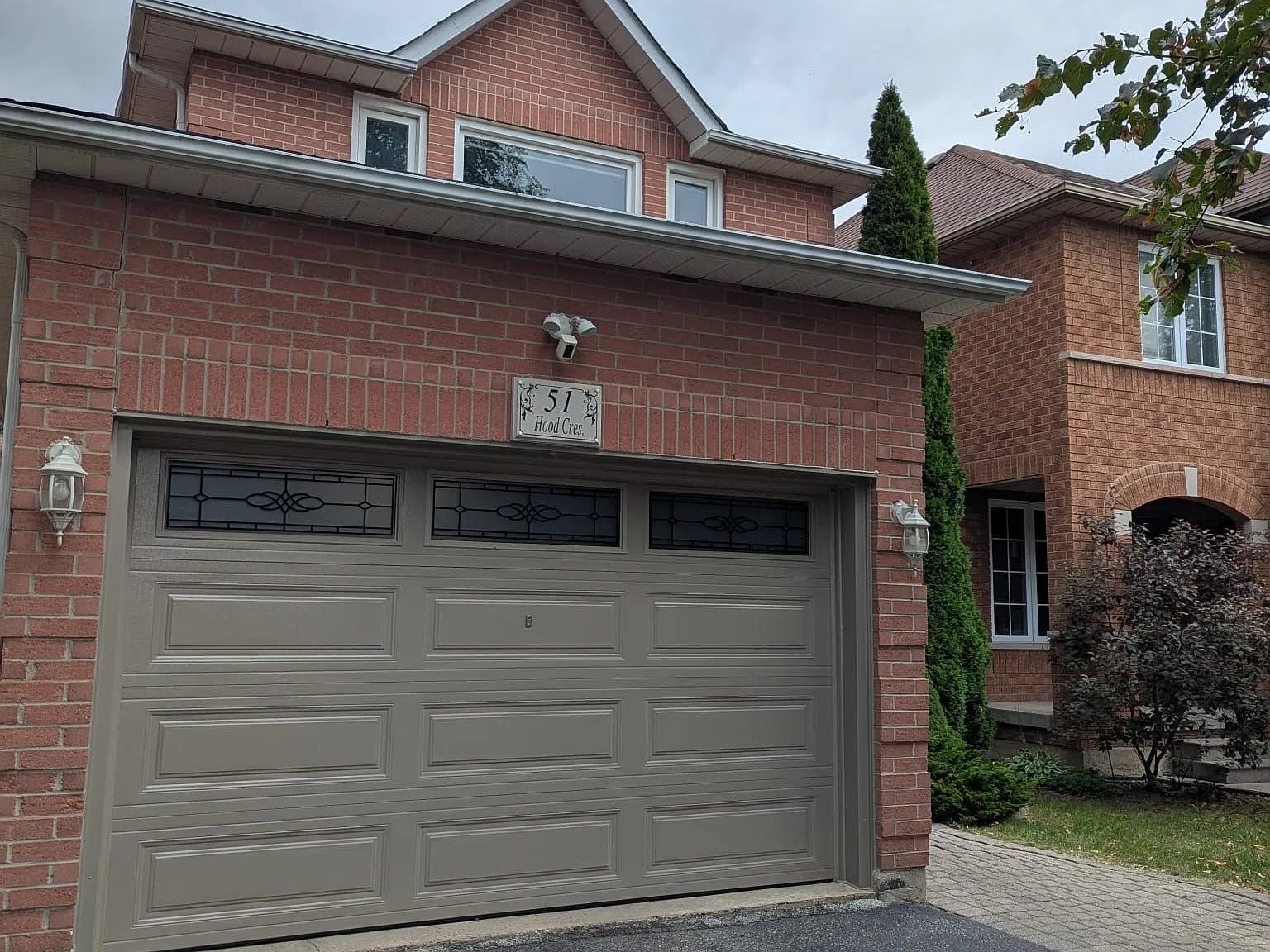3 bed, $2,950 — Photo 2