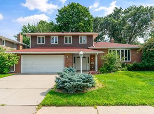 2170 Powers Ave, Saint Paul, MN 55119