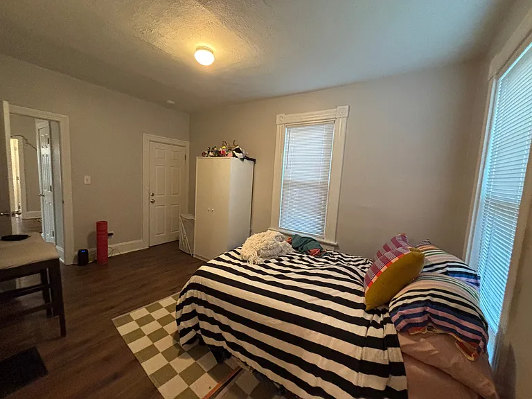 2411 Norwood Ave #1 — Photo 7