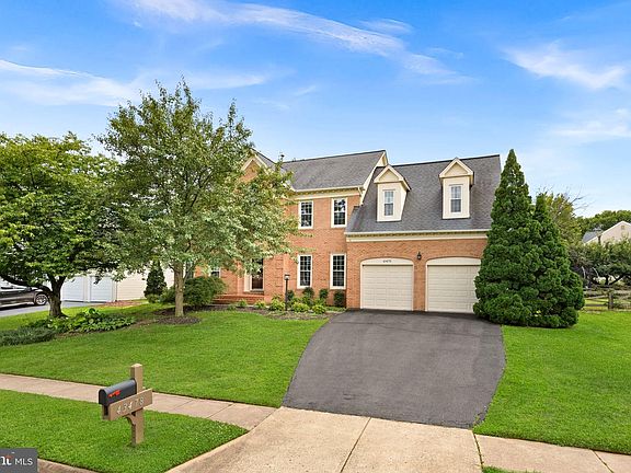 2nd image of 43478 Golden Meadow Cir