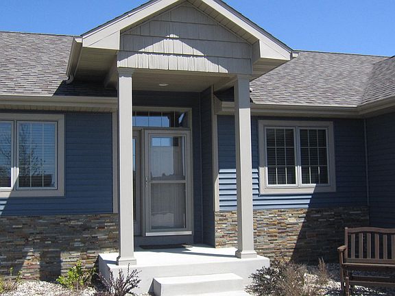 2nd image of 145 Creekside Dr