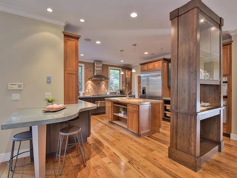 1190 Willow Glen Way — Photo 14