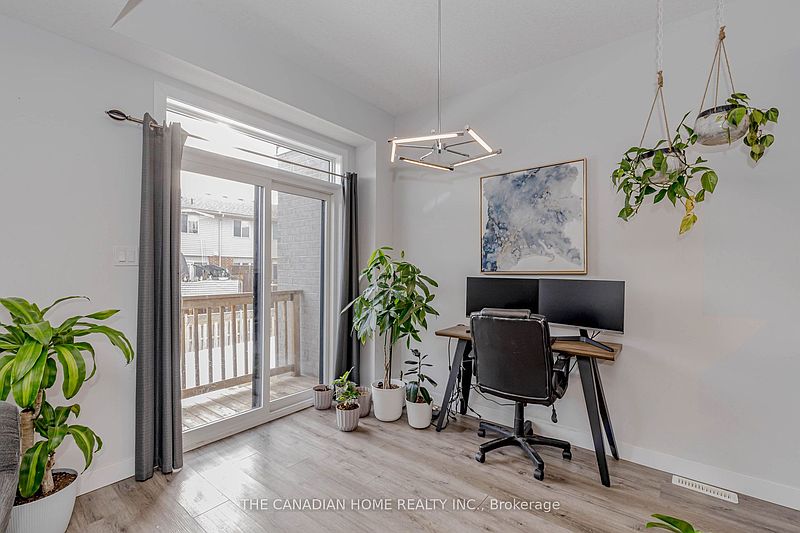 London Townhouse for rent - 3 Bedrooms — photo 22