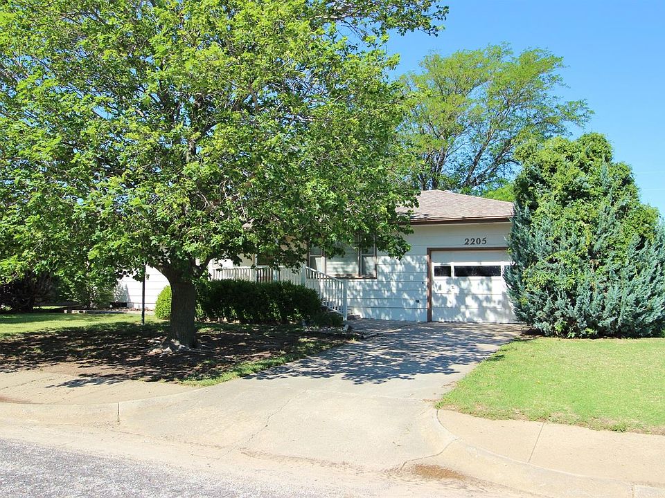 1st image of 2205 Drum Ave