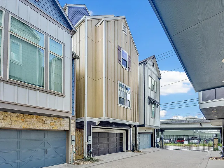 720 N Shepherd Dr — Photo 38