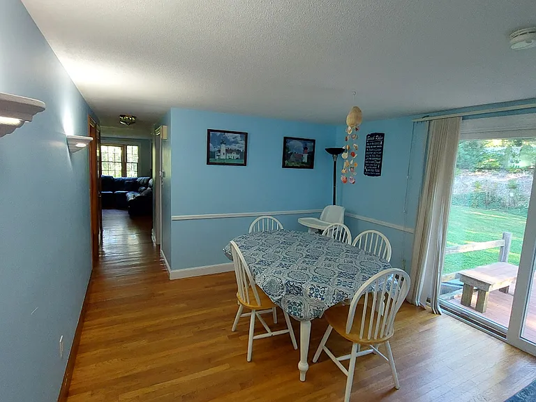 90 Fox Ln — Photo 7