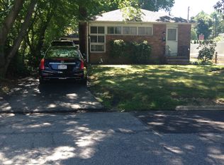 143 Saint Andrews Ln, Glen Cove, NY 11542