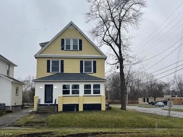 305 E Federal St, Niles, OH 44446