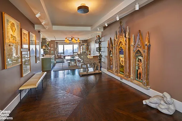 Sold by Brown Harris Stevens | media 28