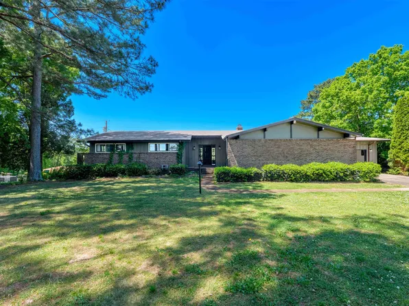 2215 Haviland Dr, Florence, AL 35630