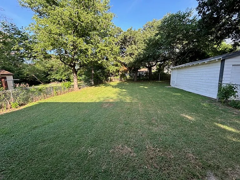 2816 Putnam St — Photo 24